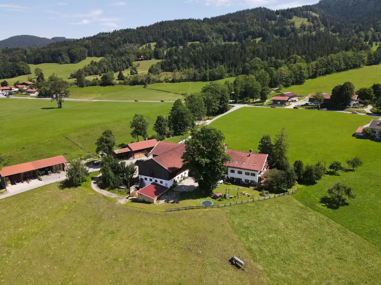 Luftbild des Hofes